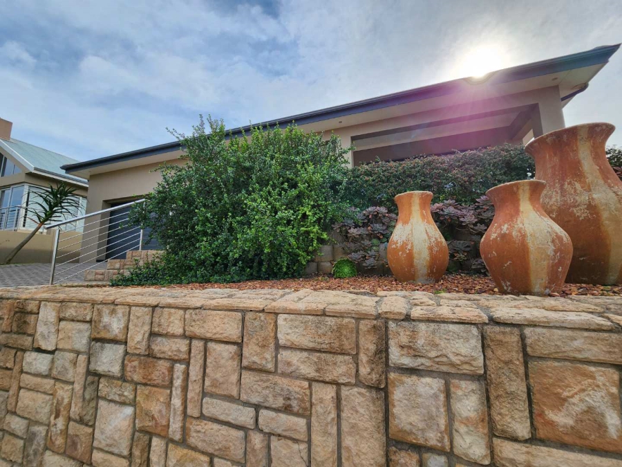 3 Bedroom Property for Sale in Monte Christo Western Cape